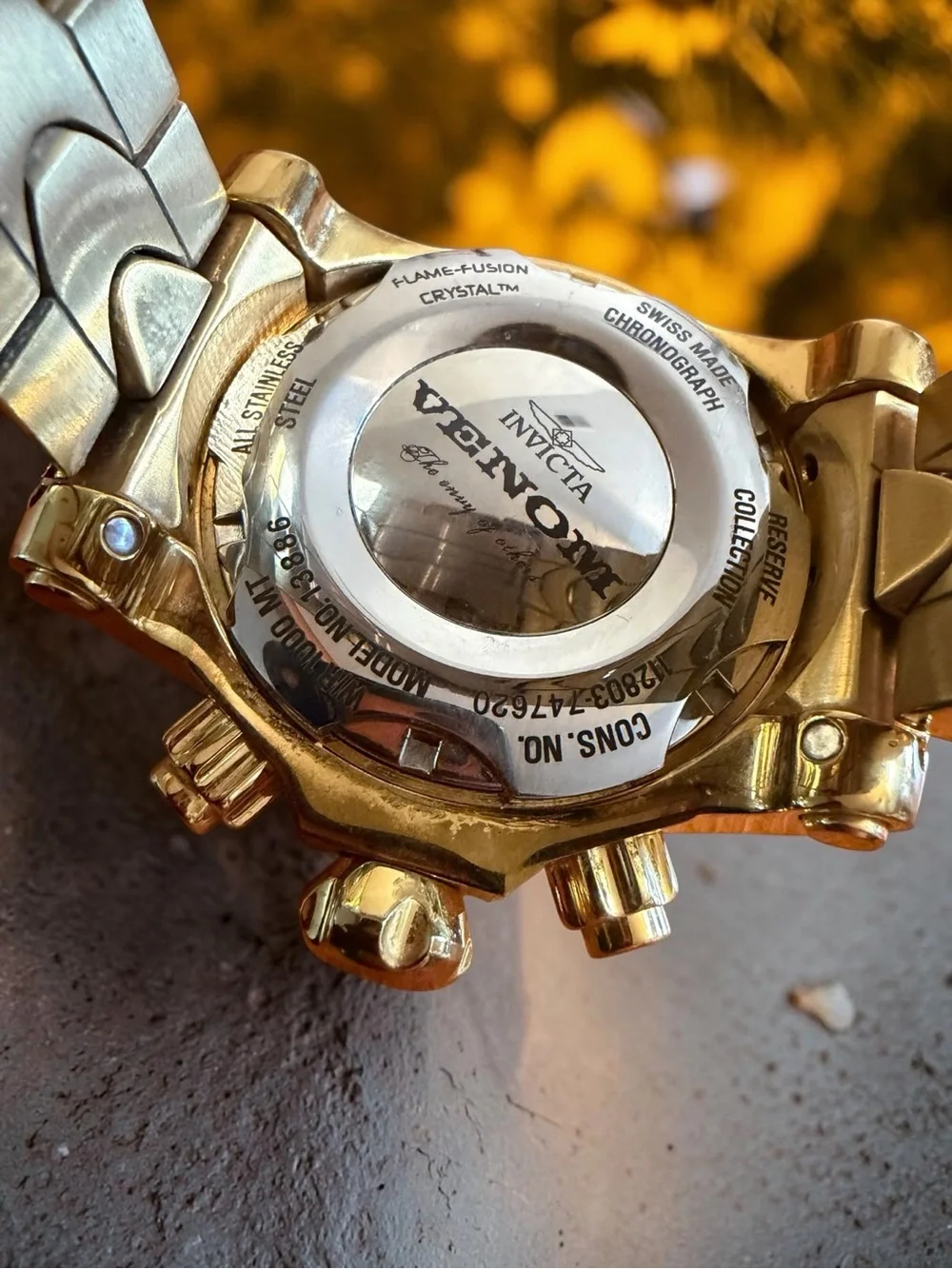 Invicta VENOM Reserve Gold tone 1000M 54MM 13886